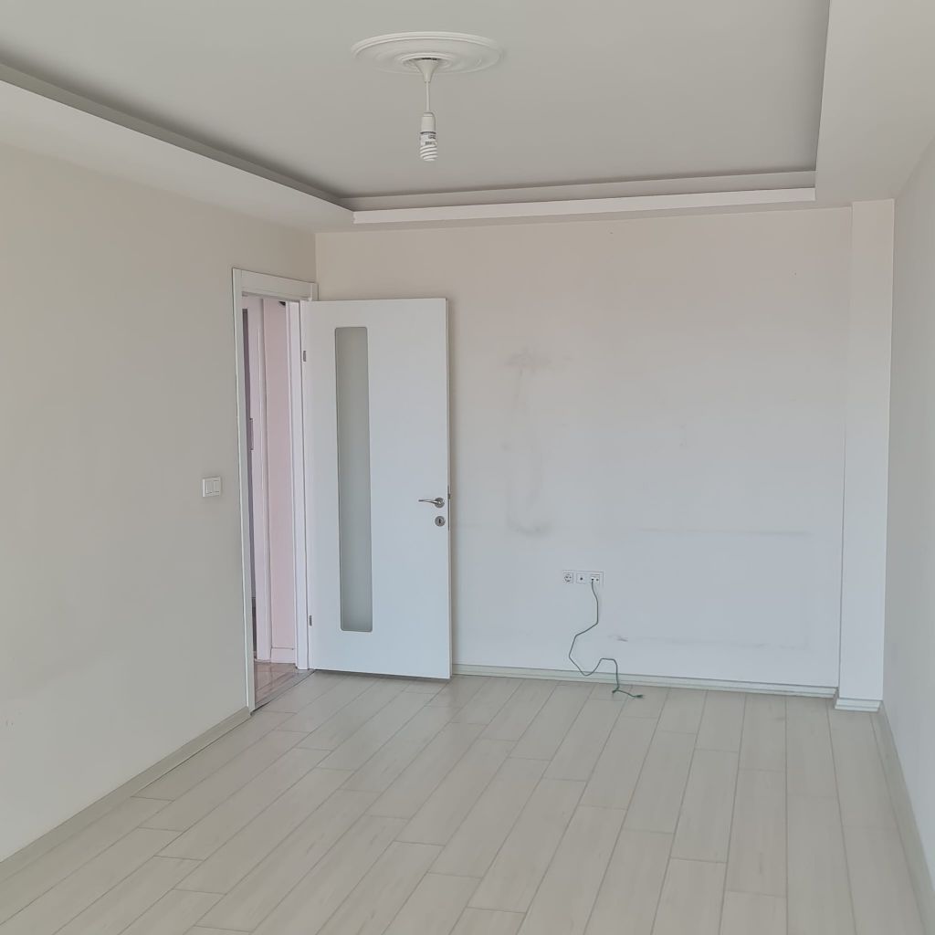 ERDEMLERDEN BAYRAKLI GÜMÜŞPALADA DENİZ MANZARLI ASNSÖRLÜ 2+1