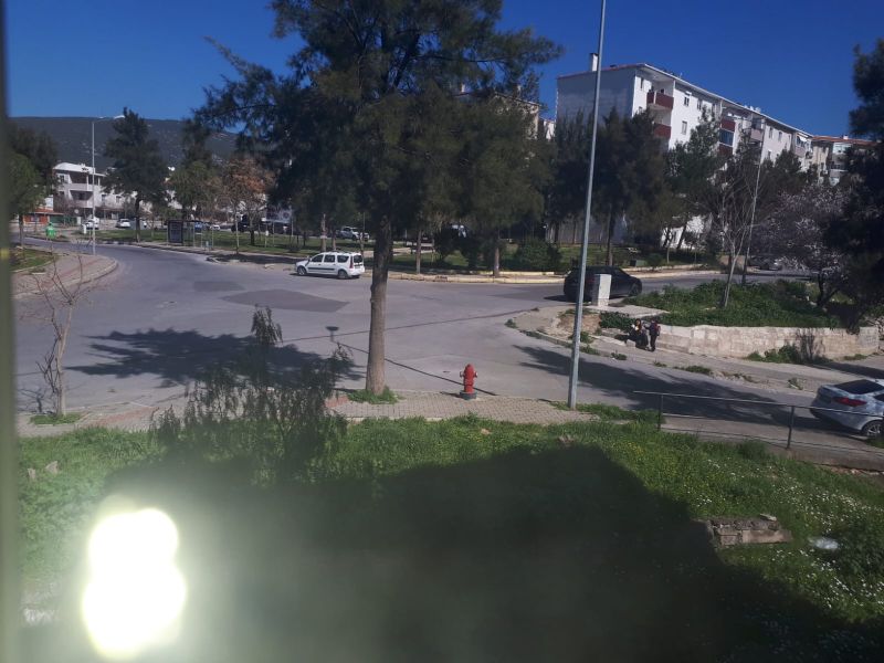 ERDEMLERDEN EVKS MERKEZİNDE ARA KAT BAKIMLI DOGALGAZLI MANZARALI 1+1
