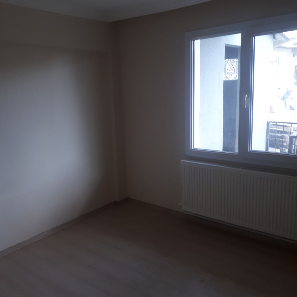 ERDEMLERDEN NALDÖKENDE YÜKSEK GİRİŞ BEKARA YADA ÖGRENCİYE DAİRE