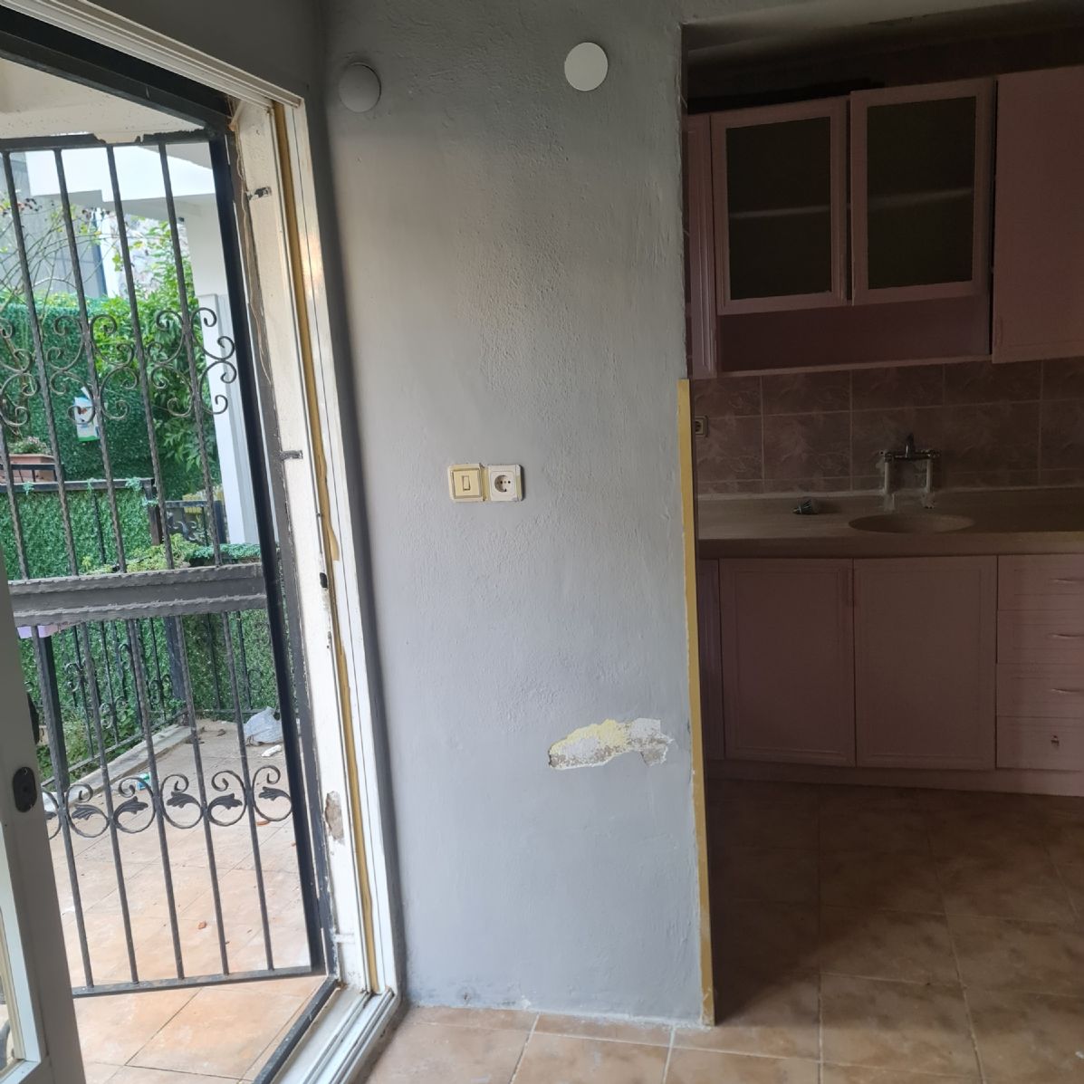 ERDEMLERDEN SARAYKENT 6 DA MUSTAKİL BAHÇELI 4 ODA 1 SALON DAİRE