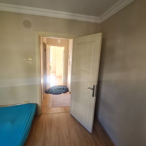 ERDEMLERDEN EVKA 3 DE SON KAT BAKIMLI MANZARALI EŞYALIDAİRE