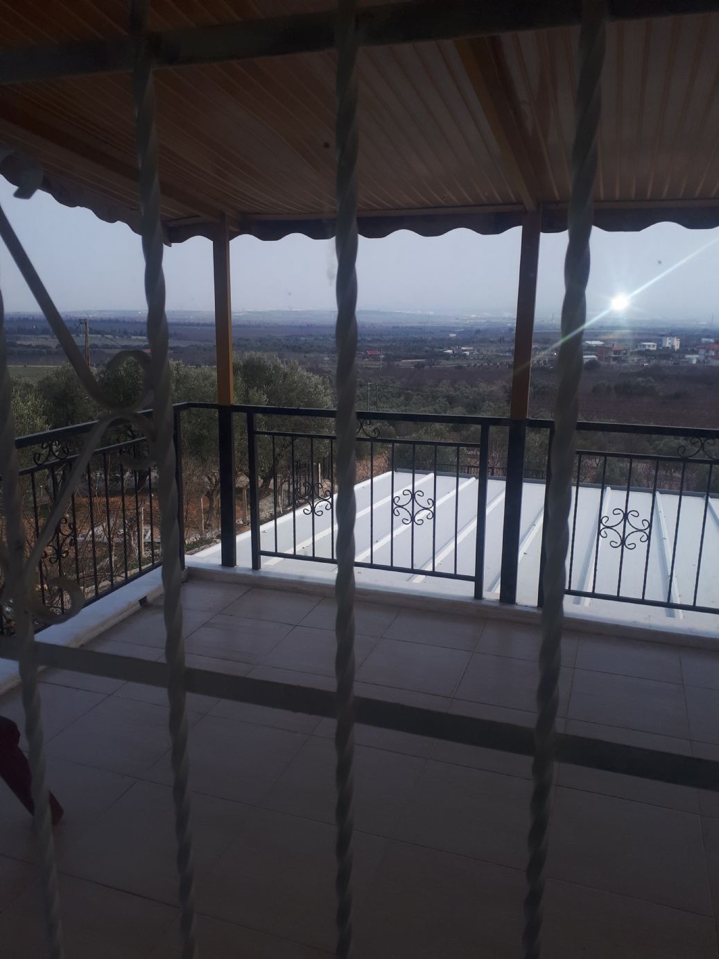 ERDEMLERDEN İÇİNDE DUBLEKS EVİ 152 AGAÇI BLUNAN BAHÇE
