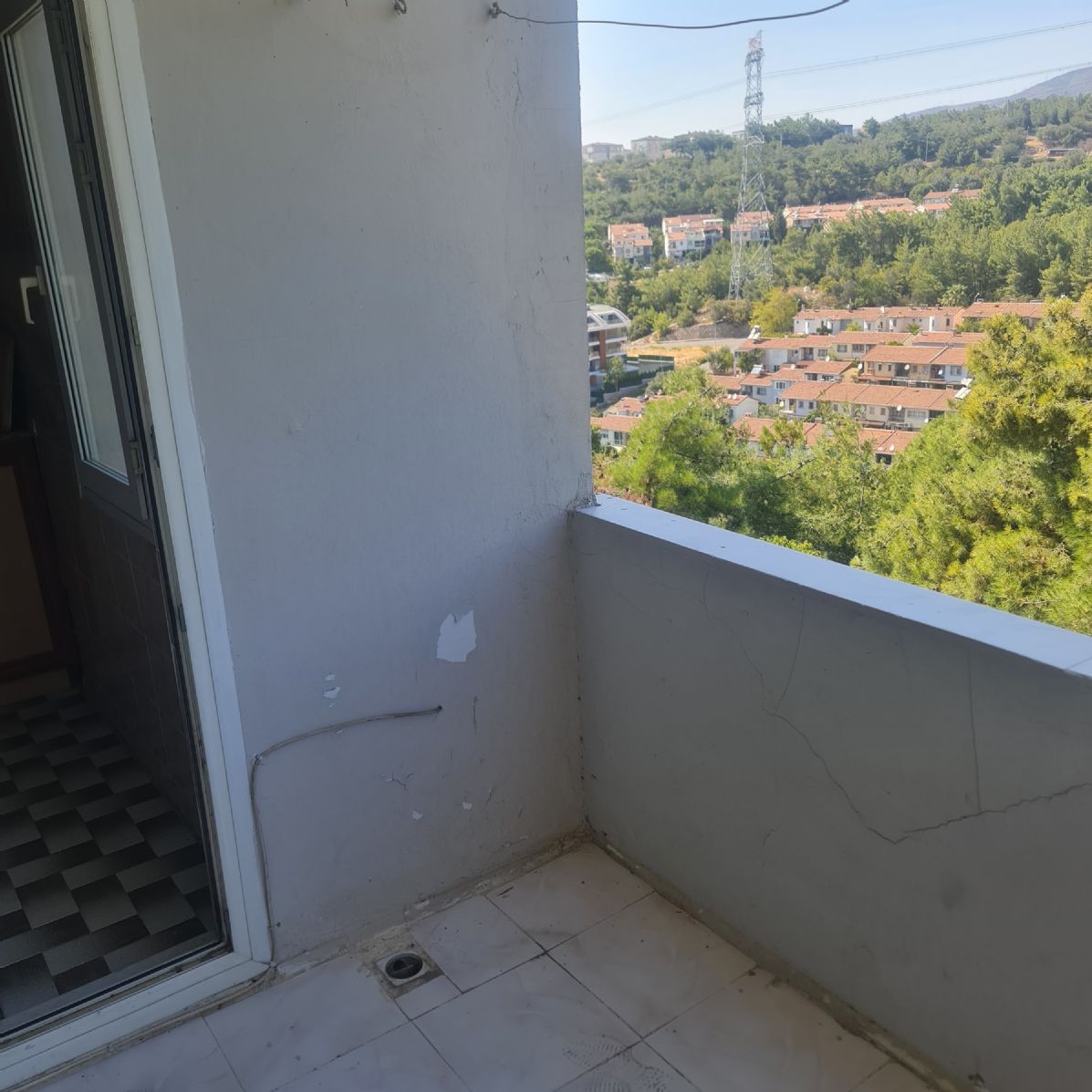 ERDEMLERDEN EVKA 3 DE FULL EŞYALI ARA KAT BAKIMLI MANZARALI 3+1DAİRE