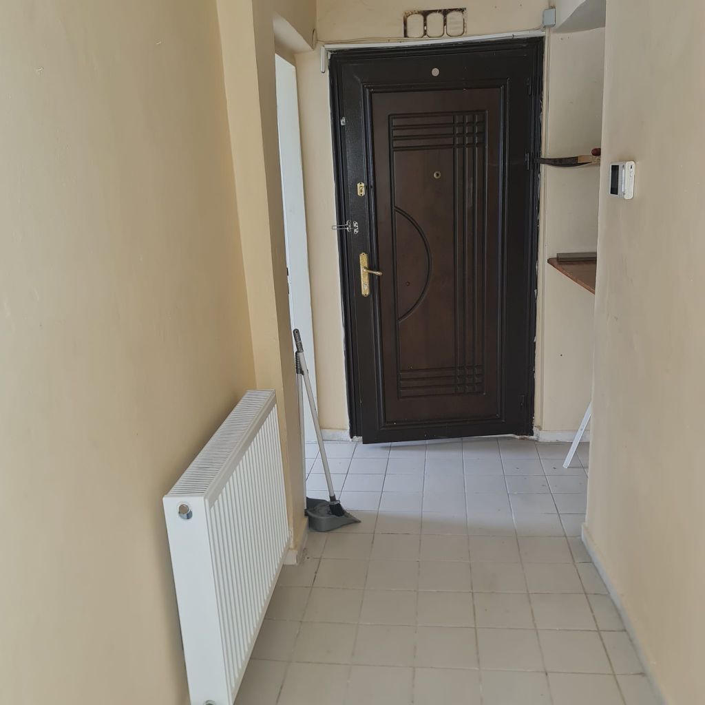 ERDEMLERDEN İZYUVADA 3+1 MAKRO SENTİRE YAKIN NECMİYE BİLGİN İLKÖGRETİM OKULUNUN ALTINDA