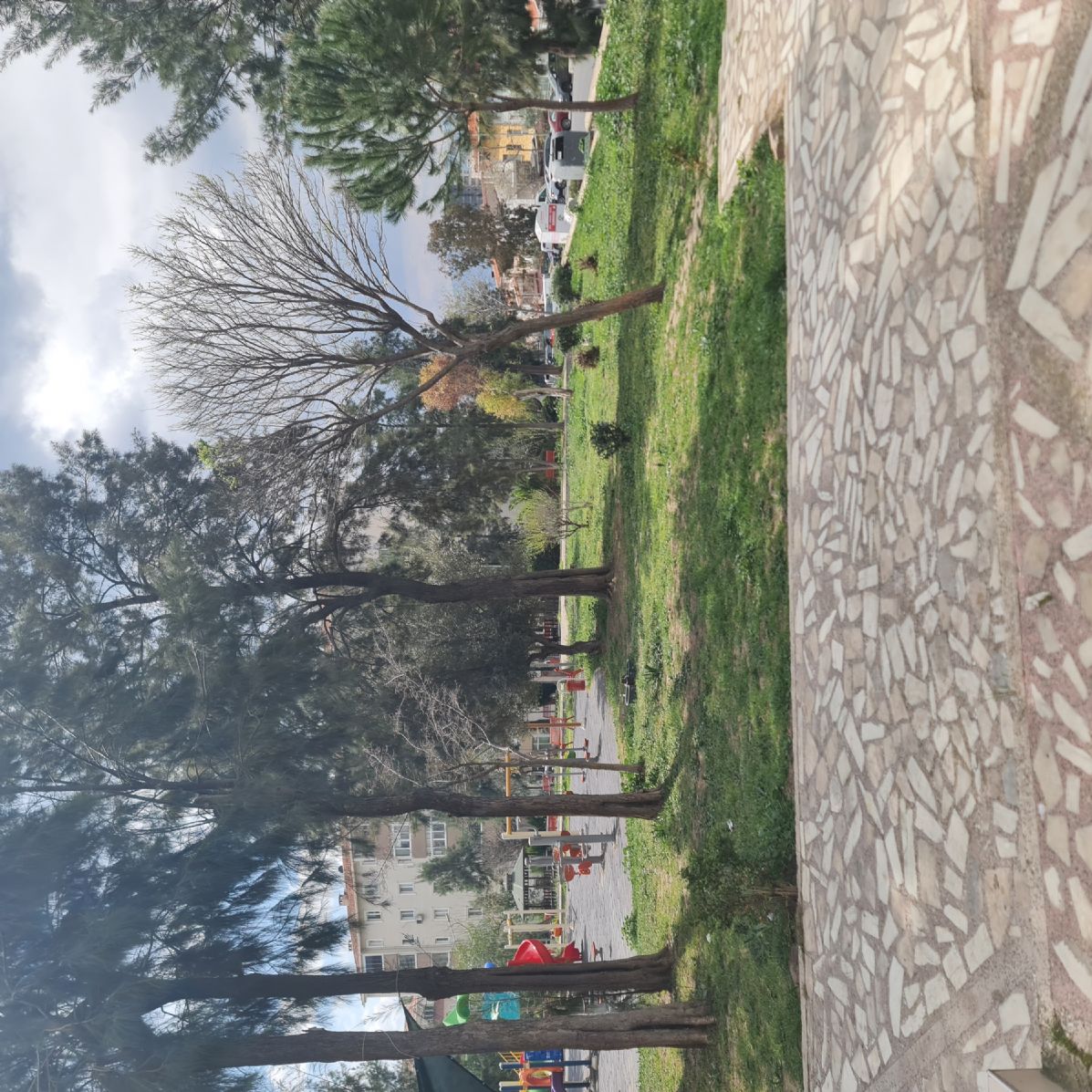 ERDEMLERDEN EVKA 3 MERKEZİNDE MANZARALI BAKIMLI ARA KAT DAİRE