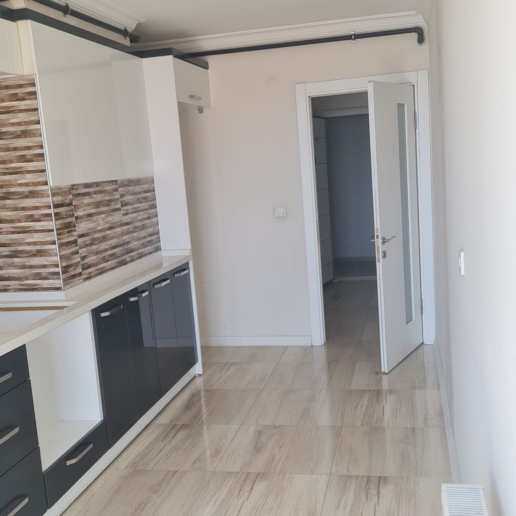 ERDEMLERDEN BAYRAKLI GÜMÜŞPALADA DENİZ MANZARLI ASNSÖRLÜ 2+1