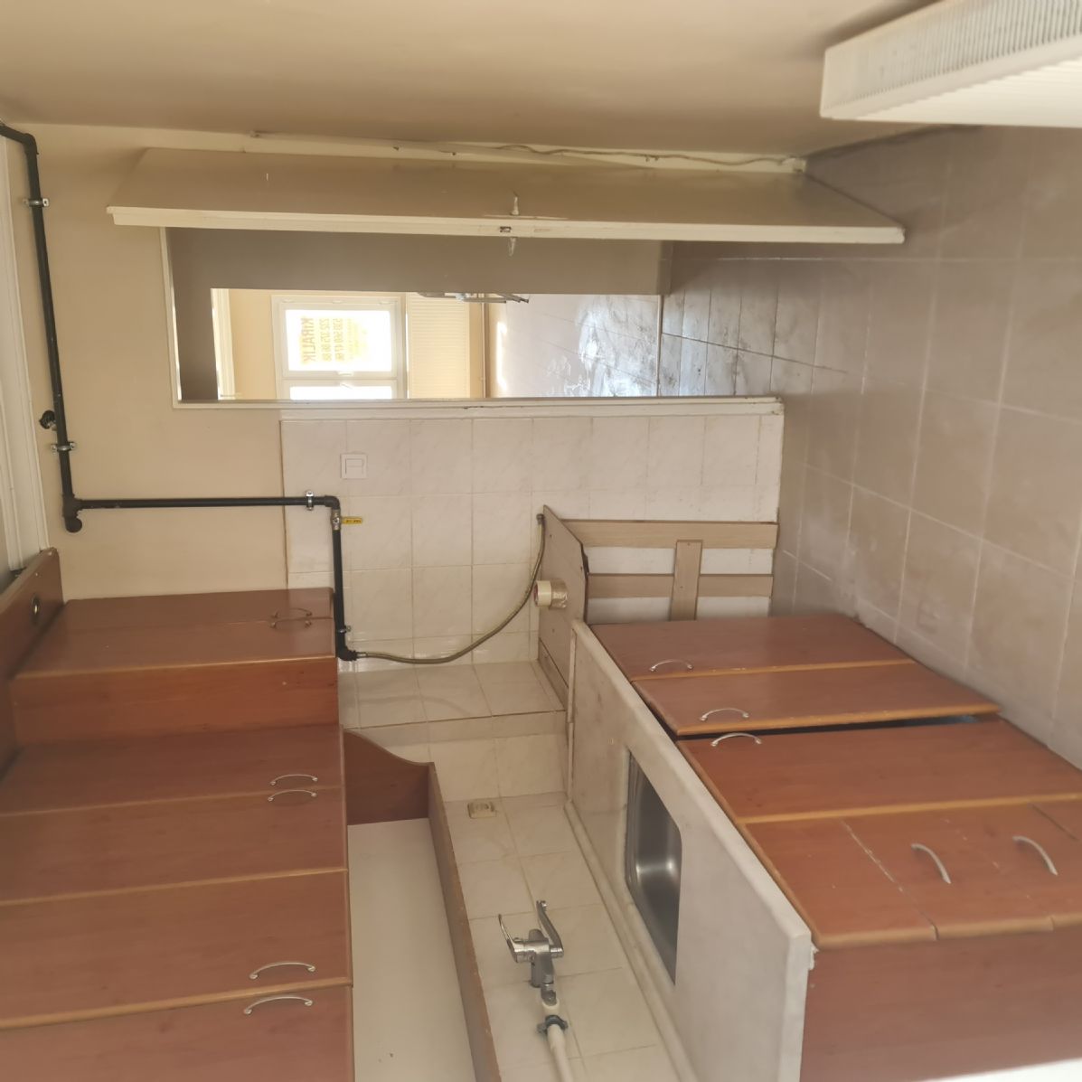 ERDEMLERDEN EVKA 3 DE ARA KAT BAKIMLI MANZARALI DOGALGAZLI DAİRE