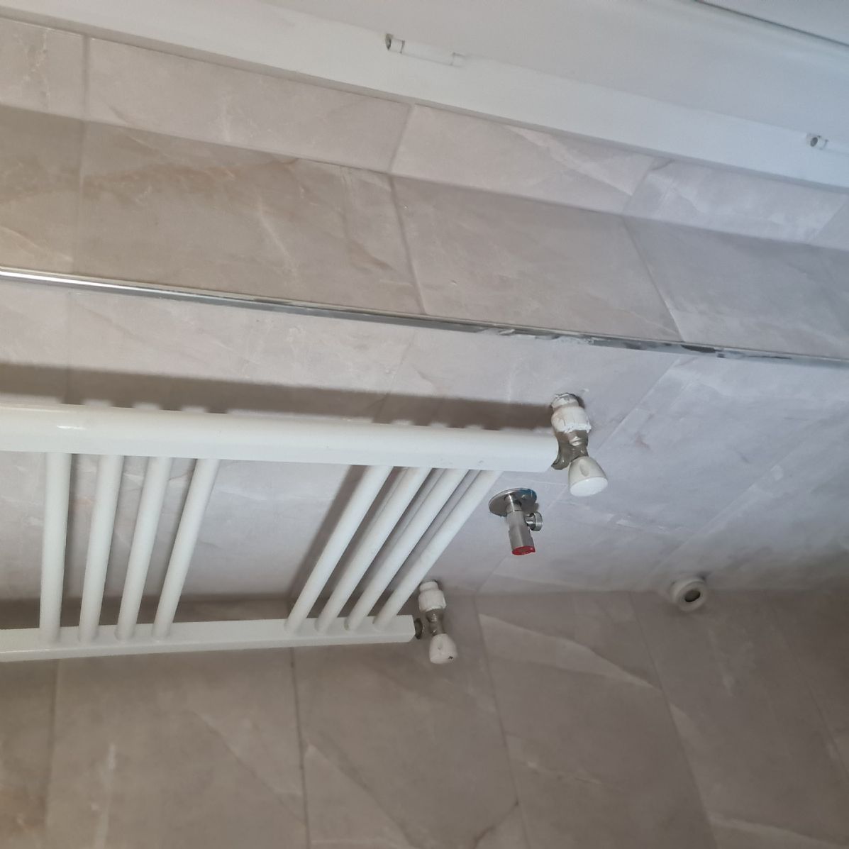 ERDEMLERDEN EVKA 3 DE ARA KAT BAKIMLI MANZARALI DOGALGAZLI DAİRE