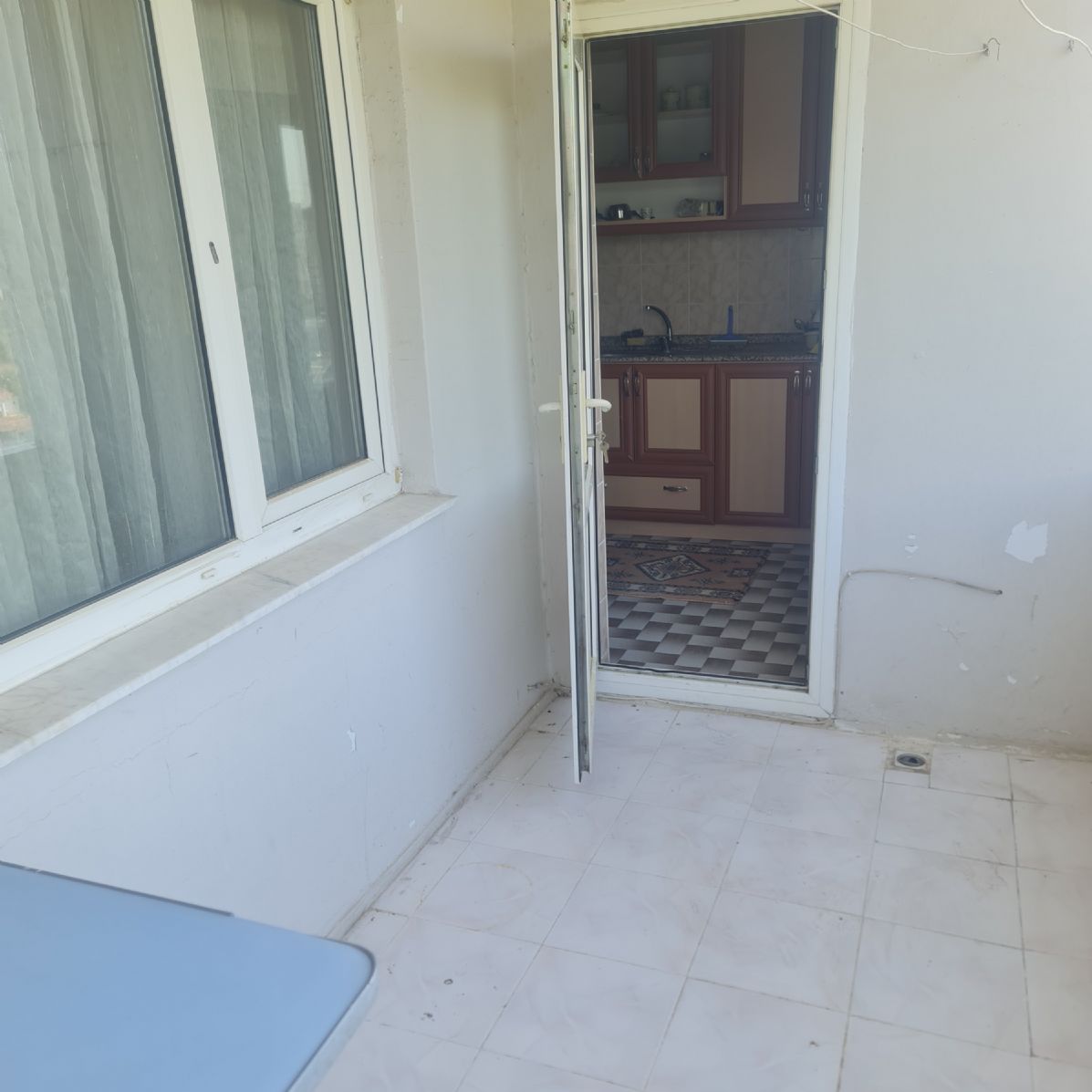 ERDEMLERDEN EVKA 3 DE FULL EŞYALI ARA KAT BAKIMLI MANZARALI 3+1DAİRE