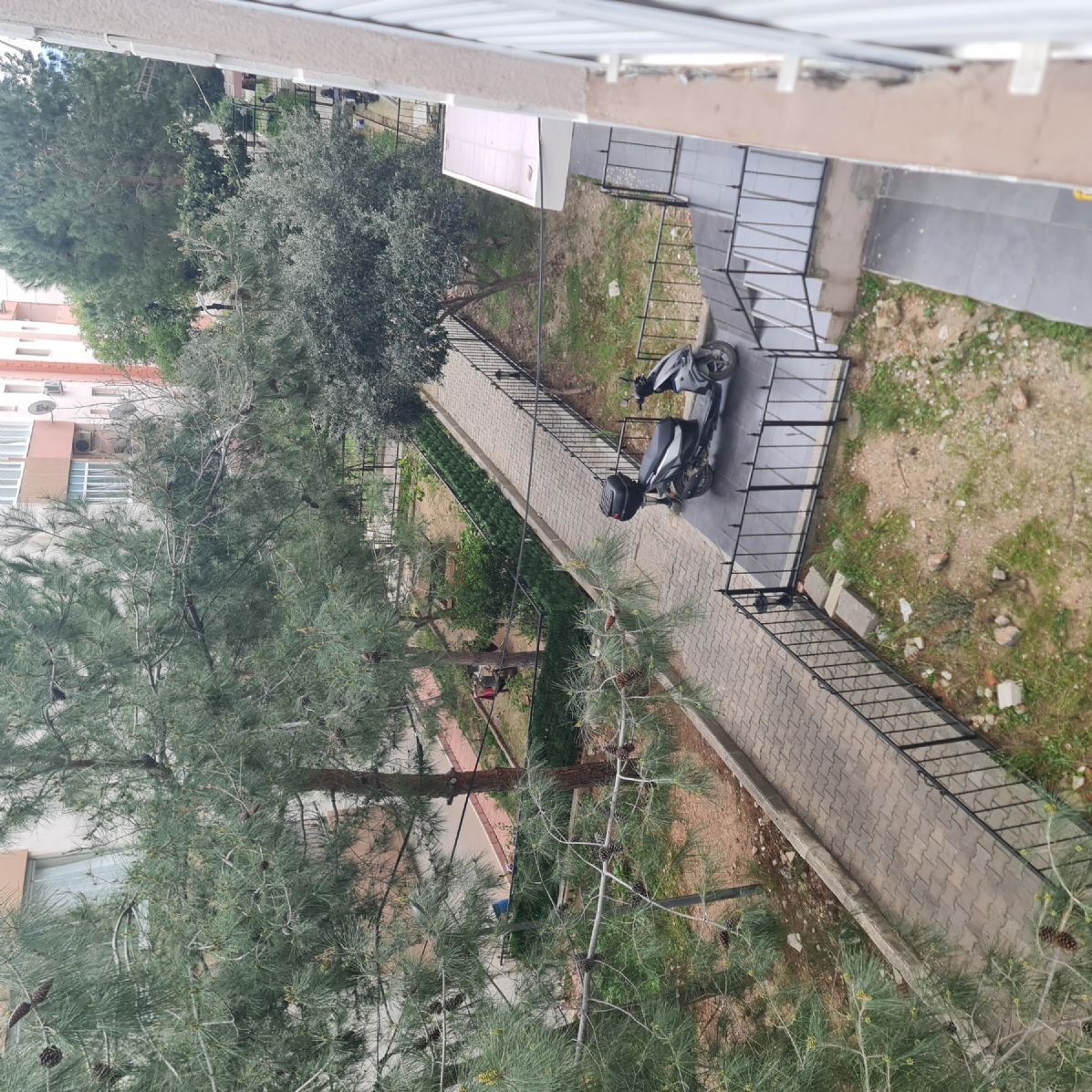 ERDEMLERDEN EVKA 3 MERKEZİNDE MANZARALI BAKIMLI ARA KAT DAİRE