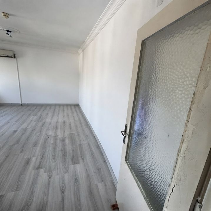 ERDEMLERDEN EVKA 3 ÜN MERKEZİNDE ARA KAT BAKIMLI MANZARALI