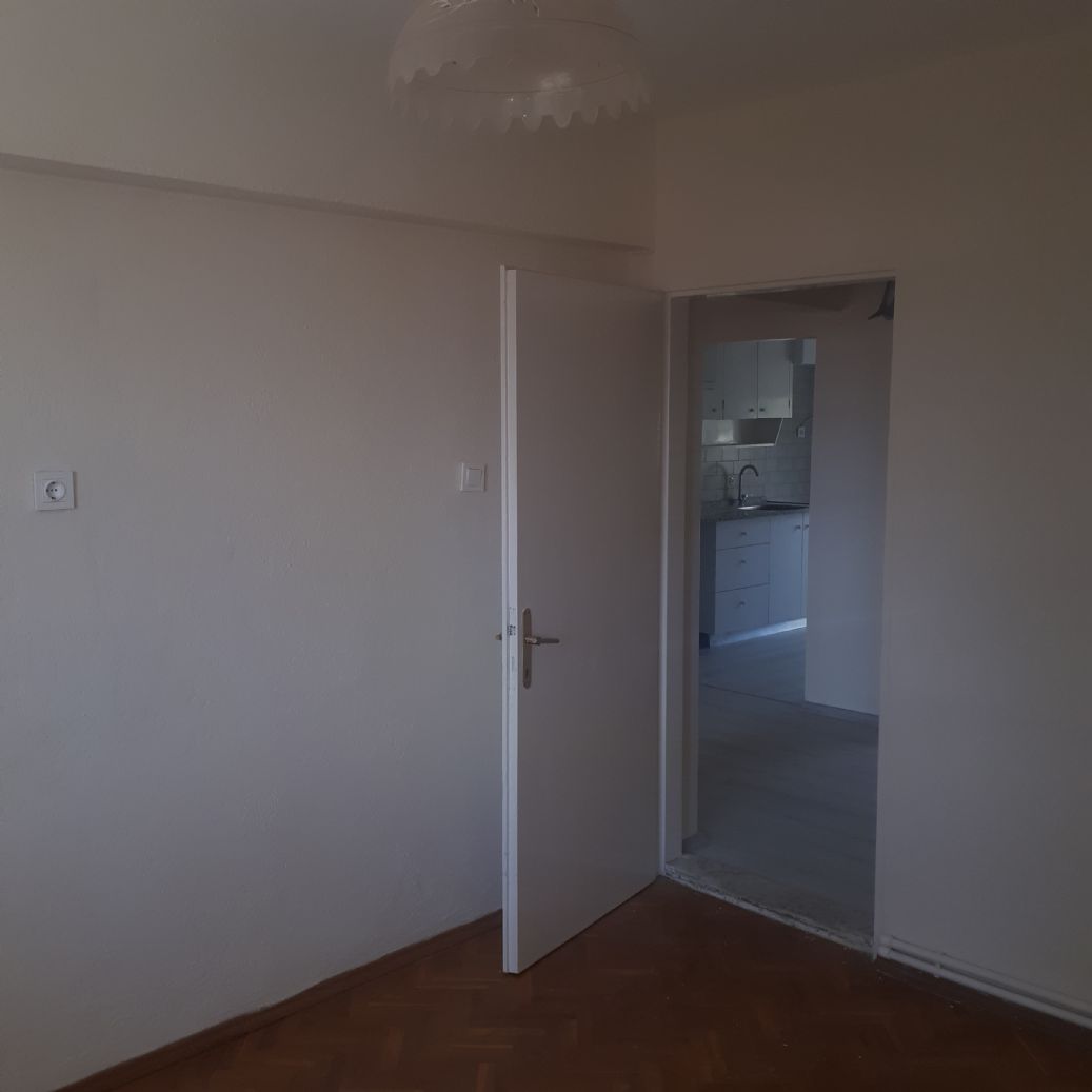 ERDEMLERDEN EVKA 3 MERKEZİNDE ARA KAT DOGALGAZLI BAKIMLIMANZARALI